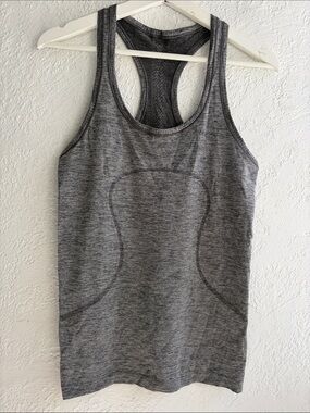 Lululemon Women’s Gray Racerback Active Tank Top